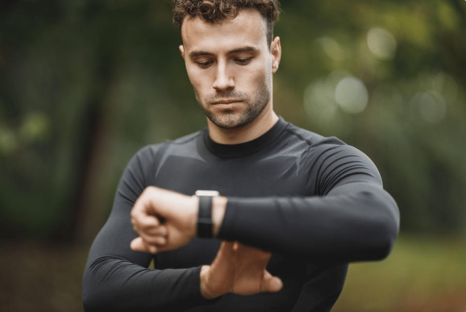 Comment les capteurs d'activité mesurent-ils les pas ?